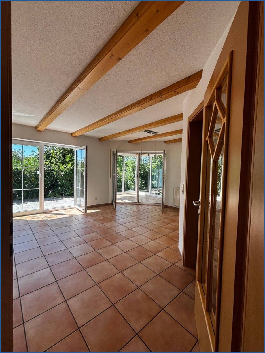 Blick ins Wohn-E�zimmer Einfamilienhaus Eigeltingen
