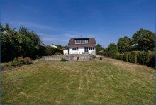 Nenz-035 Nenzingen: Gro�z.u. attrakt. Einfamilienhaus m. gro�em Grundst�ck (1480 qm), inkl. Baugrundst�ck!