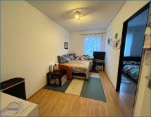 Zi. 3 Familienfreundliche 4 Zi.-Wohnung im 1.OG mit Balkon in sch�ner und ruhiger Ortsrandlage!