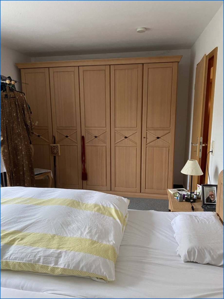 Schlafzimmer rechte Seite 1.OG Doppelhaush�lfte Sigmaringen