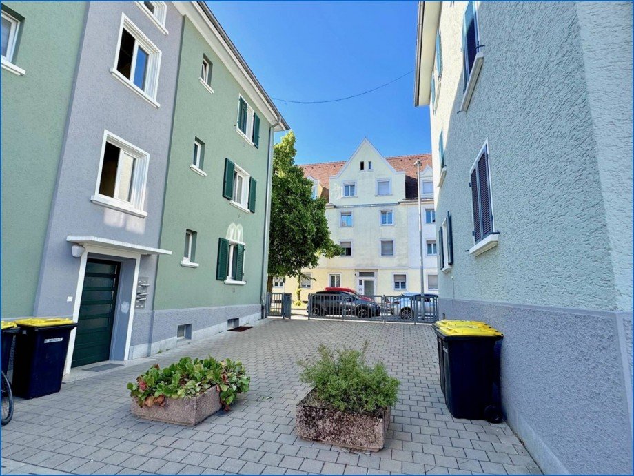 Innenhof, Zugang Etagenwohnung Singen / Hohentwiel
