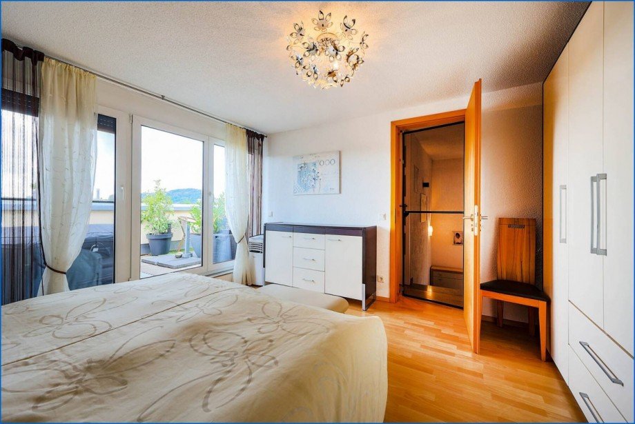 Eltern DG Reihenmittelhaus Rielasingen-Worblingen / Worblingen