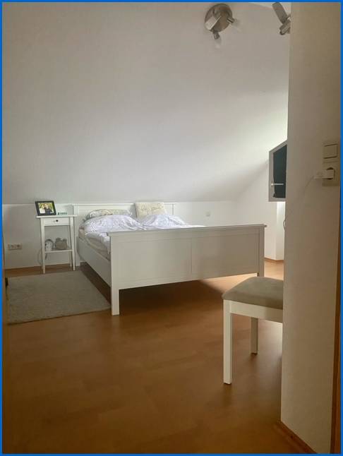 Schlafzimmer Dachgeschosswohnung Stei�lingen