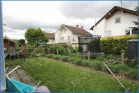 Bild (c263947f39b6a066893dbfecfd2eafa6): Interessantes 3 Familienhaus mit Garten, in ruhiger Lage von Singen-gro�e Whg im EG wird frei !