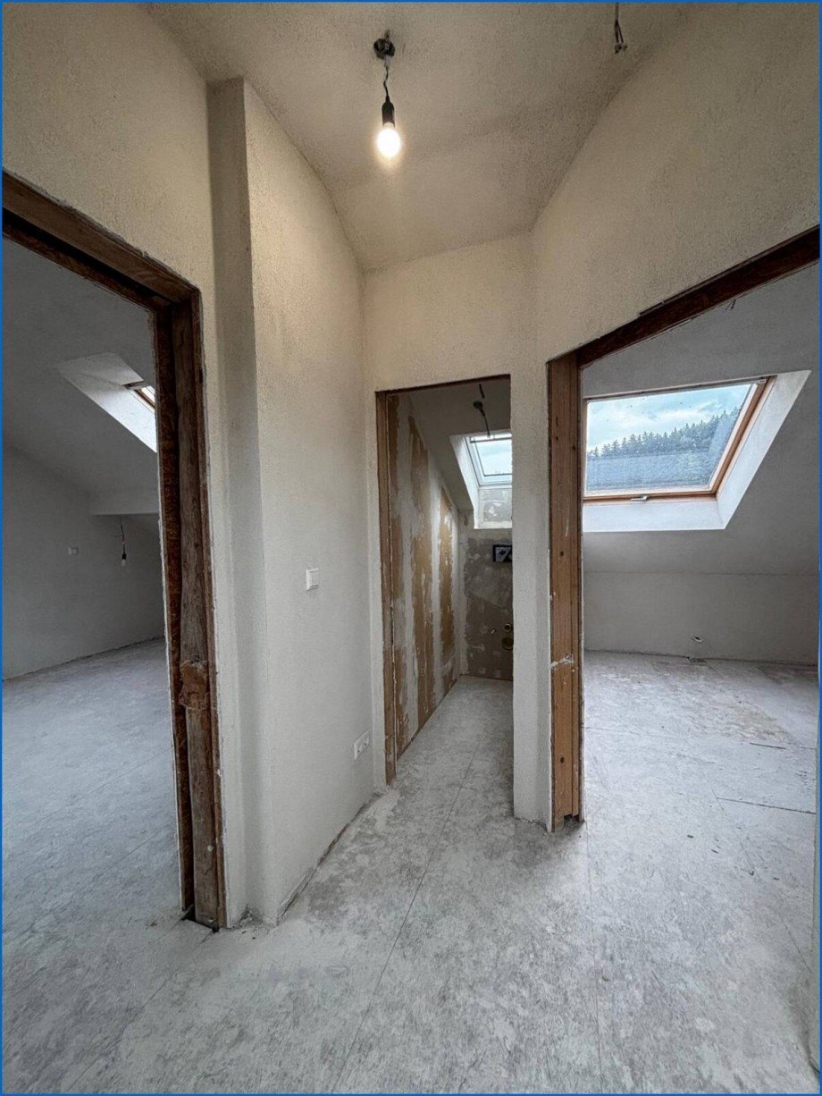 Flur 2. OG Etagenwohnung M�hlingen / Zoznegg