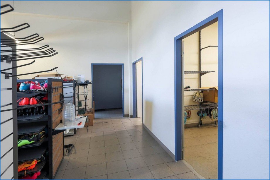 24 Einzelhandel Salem