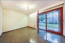 Hobbyraum Bezugsfreies, gro�z�giges Wohnhaus in ruhiger Waldrandlage von Singen mit Doppelgarage.