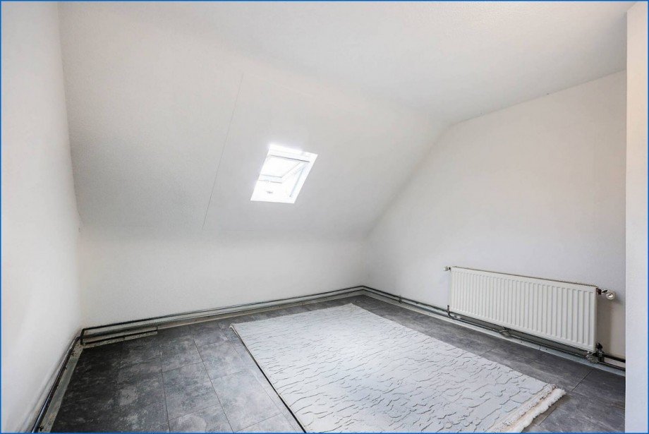 Zimmer Doppelhaush�lfte Singen