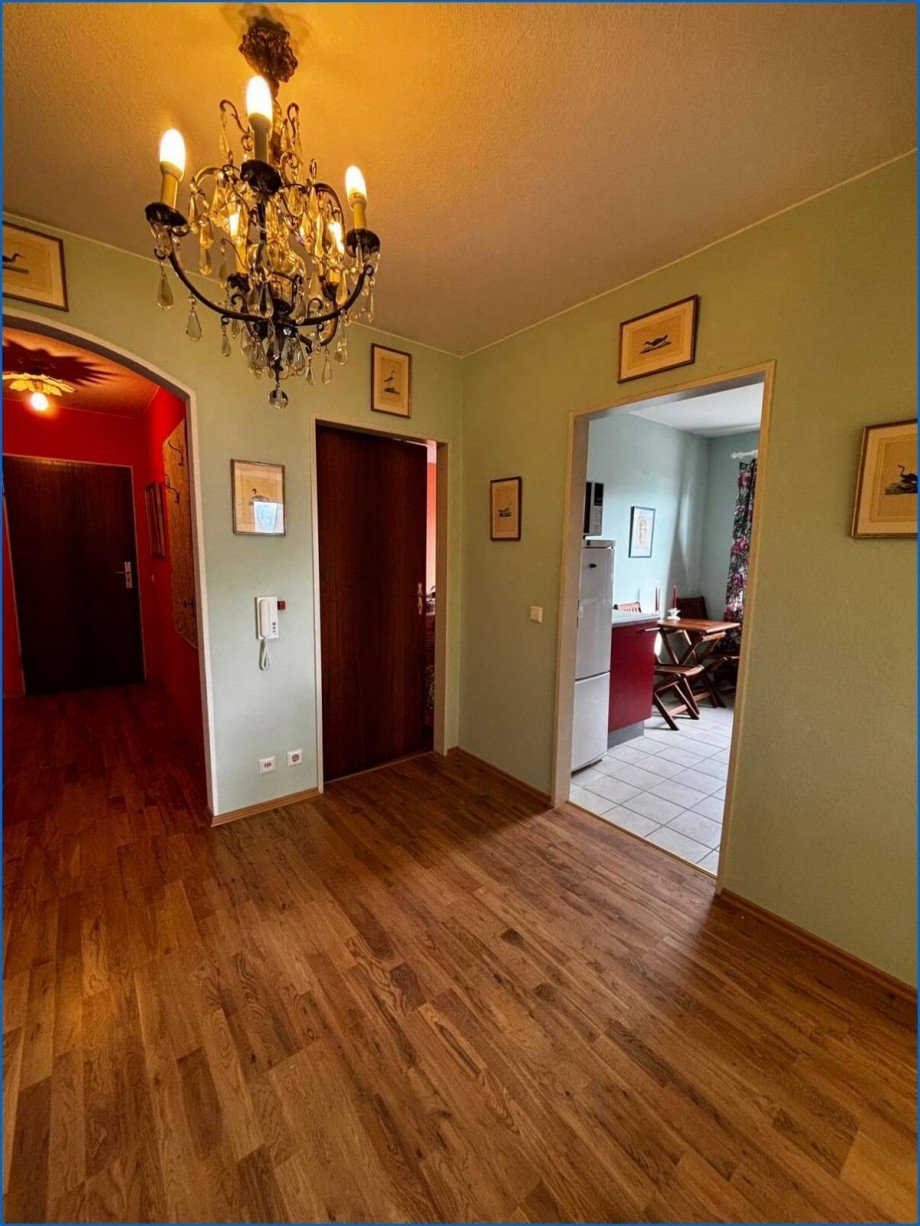 Gro�er Flur mit Zugang aller R�ume Erdgeschosswohnung Meersburg