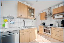 K�che 1.OG Modernes Zweifamilienhaus plus Gewerbeeinheit insgesamt ca. 243m� und gro�z�gigen Freifl�chen