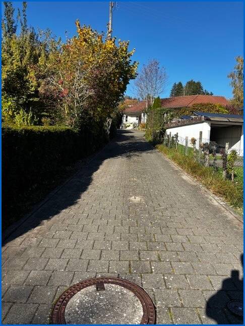 Hauszufahrt Einfamilienhaus M�hlingen / Zoznegg