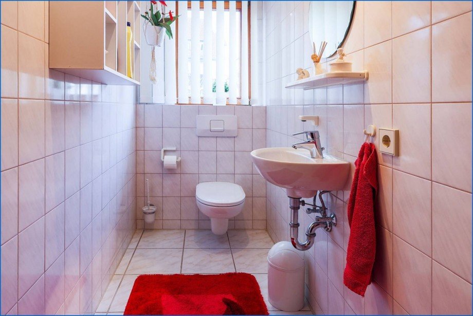 Gaste WC EG Einfamilienhaus Radolfzell am Bodensee / B�hringen