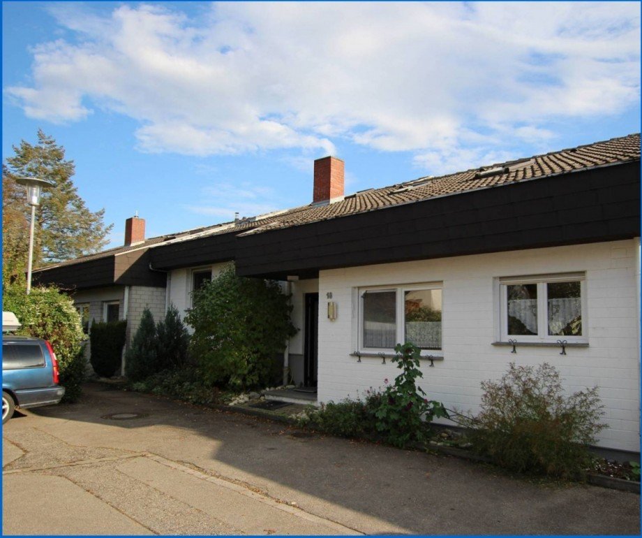 Haus Eingang Doppelhaush�lfte Hilzingen