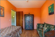 Schlafzimmer Blick zur T�r Exklusive 3-Zimmer-Wohnung mit Seesicht und Garage, Haus top saniert - frei!