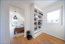 Ankleide3 Gro�z�gig u. modern: Traum-Einfamilienhaus in sch�ner Lage von Rielas.-Worblingen,Bj.24, KfW 40+ !