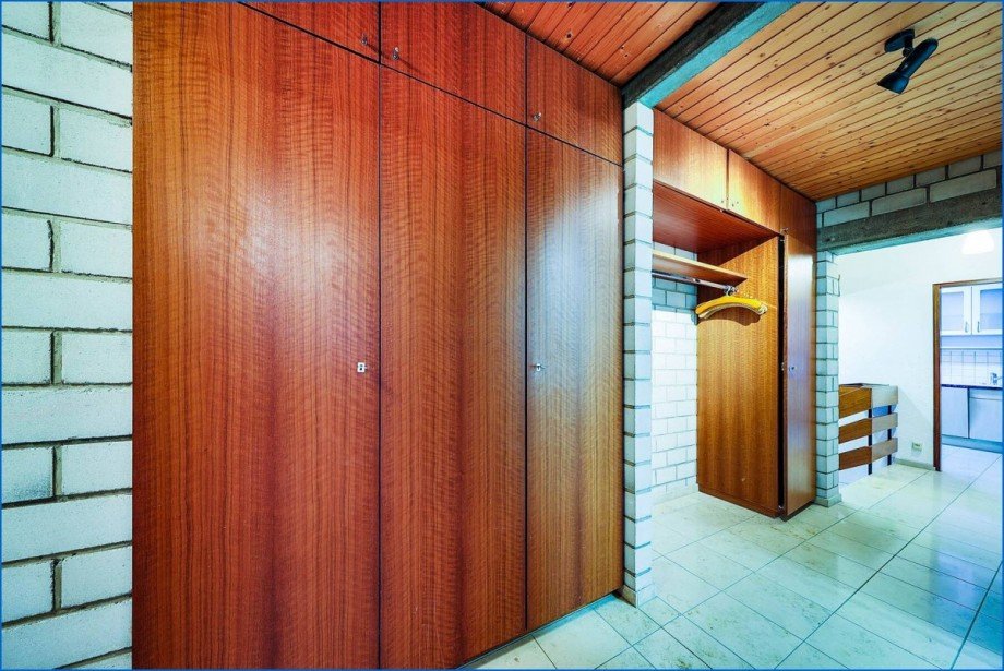 Wandschrank EG Einfamilienhaus Singen am Hohentwiel