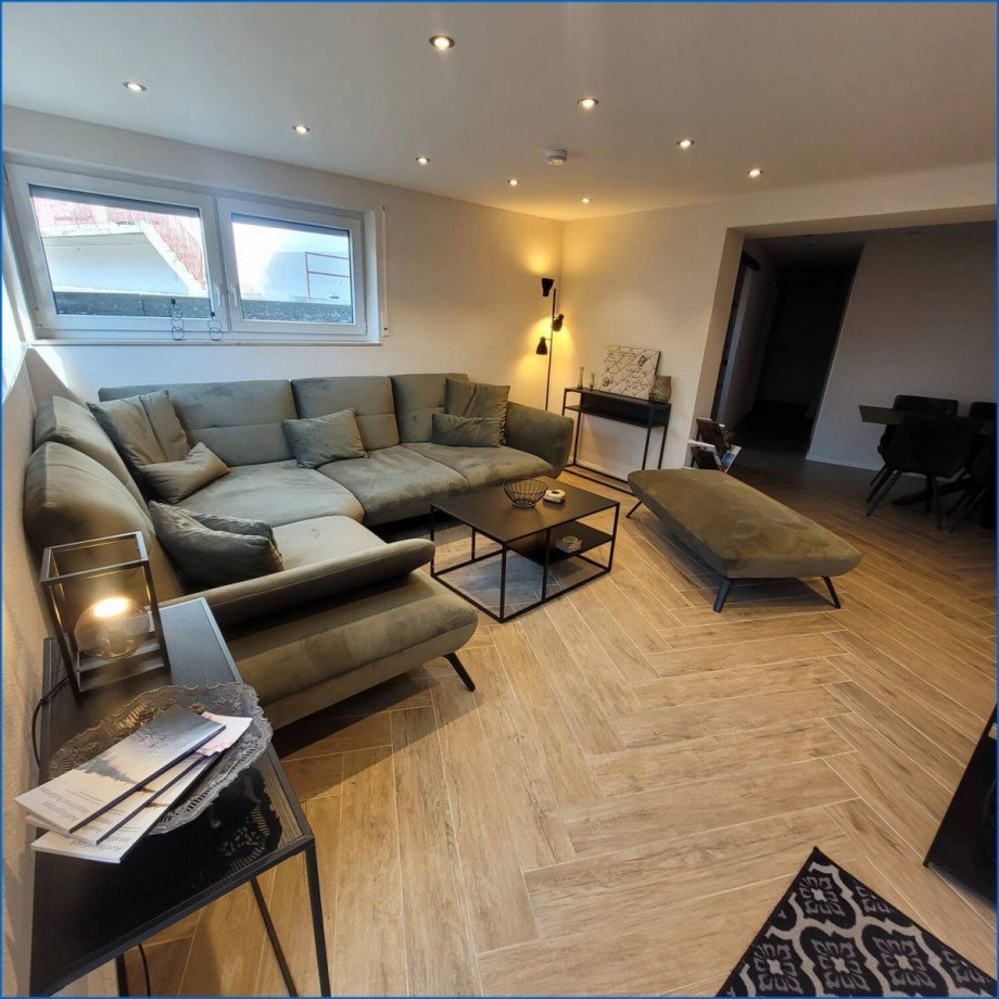 Wohnzimmer Souterrainwohnung Radolfzell am Bodensee / B�hringen