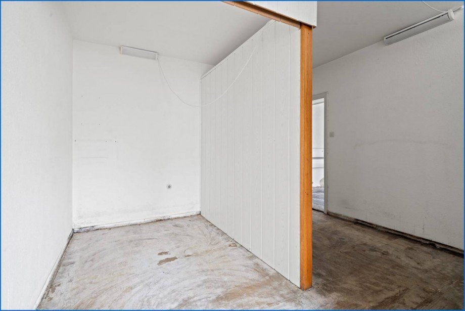 Kelleraum/ Praxis UG Zweifamilienhaus Konstanz / F�rstenberg