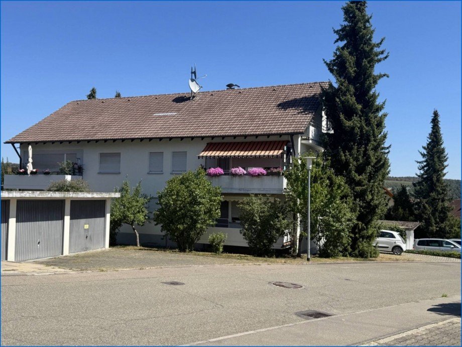 Hausansicht Etagenwohnung Engen