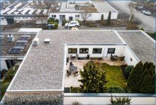 Blick in den Garten Perfekt f�r Familien, Winkel-Bungalow in sch�ner ruhiger Lage von KN-F�rstenberg mit Garage.