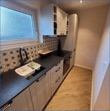 K�che FEWO-Zulassung: 
Gro�z�gige 3,5 Zimmer EG-Wohnung mit Terrasse und Stellplatz - sehr hohe Rendite!