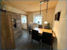 Essen, EG Bezugsfreies und saniertes Einfamilienhaus mit gro�er Scheune und idyllischem Grundst�ck !