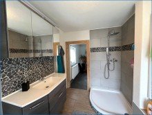 Bad, OG Ansicht 2 Bezugsfreies und saniertes Einfamilienhaus mit gro�er Scheune und idyllischem Grundst�ck !