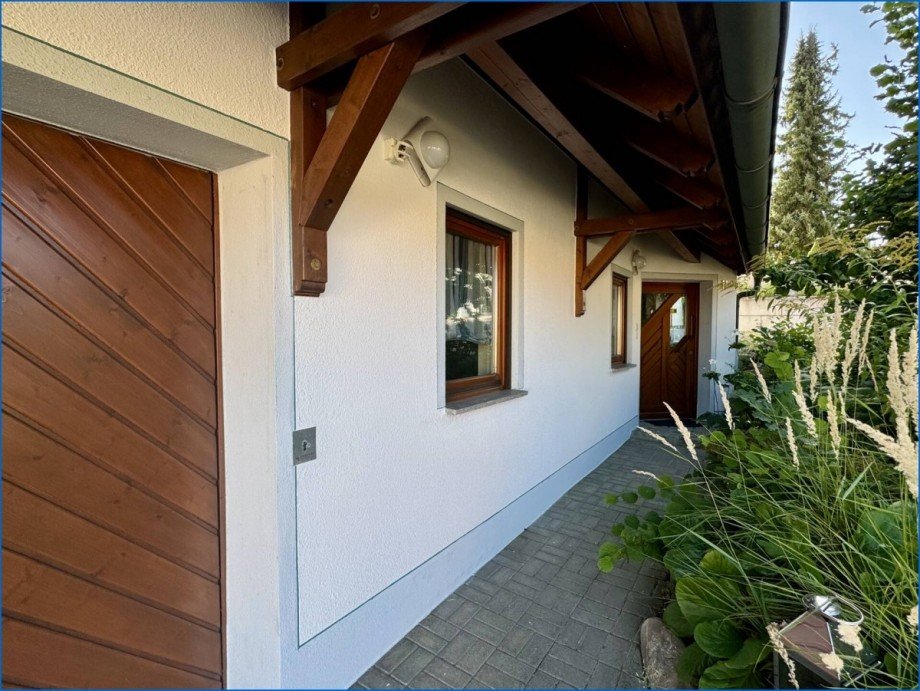 Eingangsbereich Zweifamilienhaus Pfullendorf / Aach-Linz