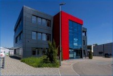Ansicht Geb�ude linke Seite B�ro - Praxis - Workspace - Schulung - Produktion - Lager    / 
    EG und 1. OG