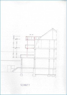 Schnitt RZ-City / Mehrfamilienhaus mit 3 Wohnungen, gro�em Grundst�ck, Doppel-Garagen usw. ideale Lage!