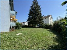 Garten Radolfzell-gepflegtes Reihen-Eckhaus mit 3 Wohnungen und 4 Garagen - Renoviert, gute Rendite!