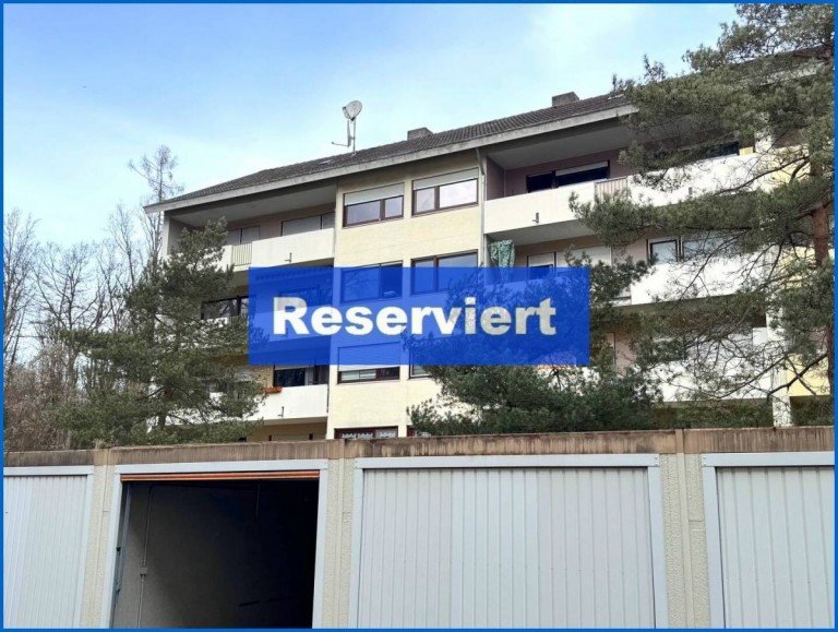 Titel Singen (Hohentwiel) Etagenwohnung Modernisierte 3 Zi.-Wohnung im 3. OG mit Balkon und Garage in ruhiger Waldrandlage!