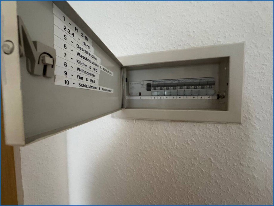 neue Sicherung Etagenwohnung Singen (Hohentwiel)