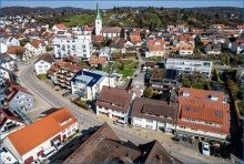 Kn-RadolfzellerStr-Drohne-230326-11 KONSTANZ: Mehrfamilienhaus/Wohn u. Gesch�ftshaus mit 8 Whgen u. 2 Gewerbe, ein Haus Bj.2023!