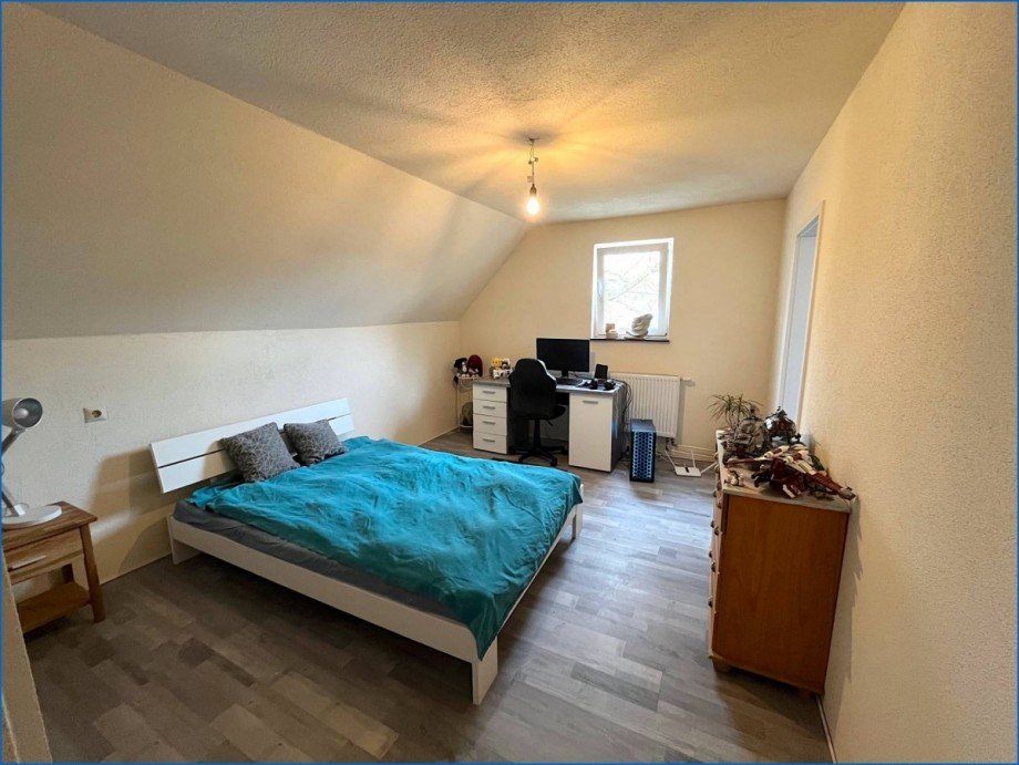 Schlafen, DG Einfamilienhaus Mengen / Rosna