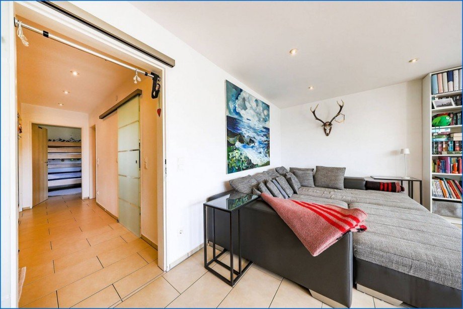 Wohnzimmer Blick in den Flur Etagenwohnung Radolfzell am Bodensee