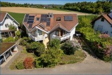 Ansicht Radolfzell-Weinburg
Attraktive, gro�z�gige DHH mit Seesicht und ELW, in ruhiger,  bevorzugter Lage!