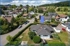 Hauptbild Sch�ner Bungalow mit ELW auf gro�em Grundst�ck, moderne W�rmepumpe und bereits energetisch ged�mmt .