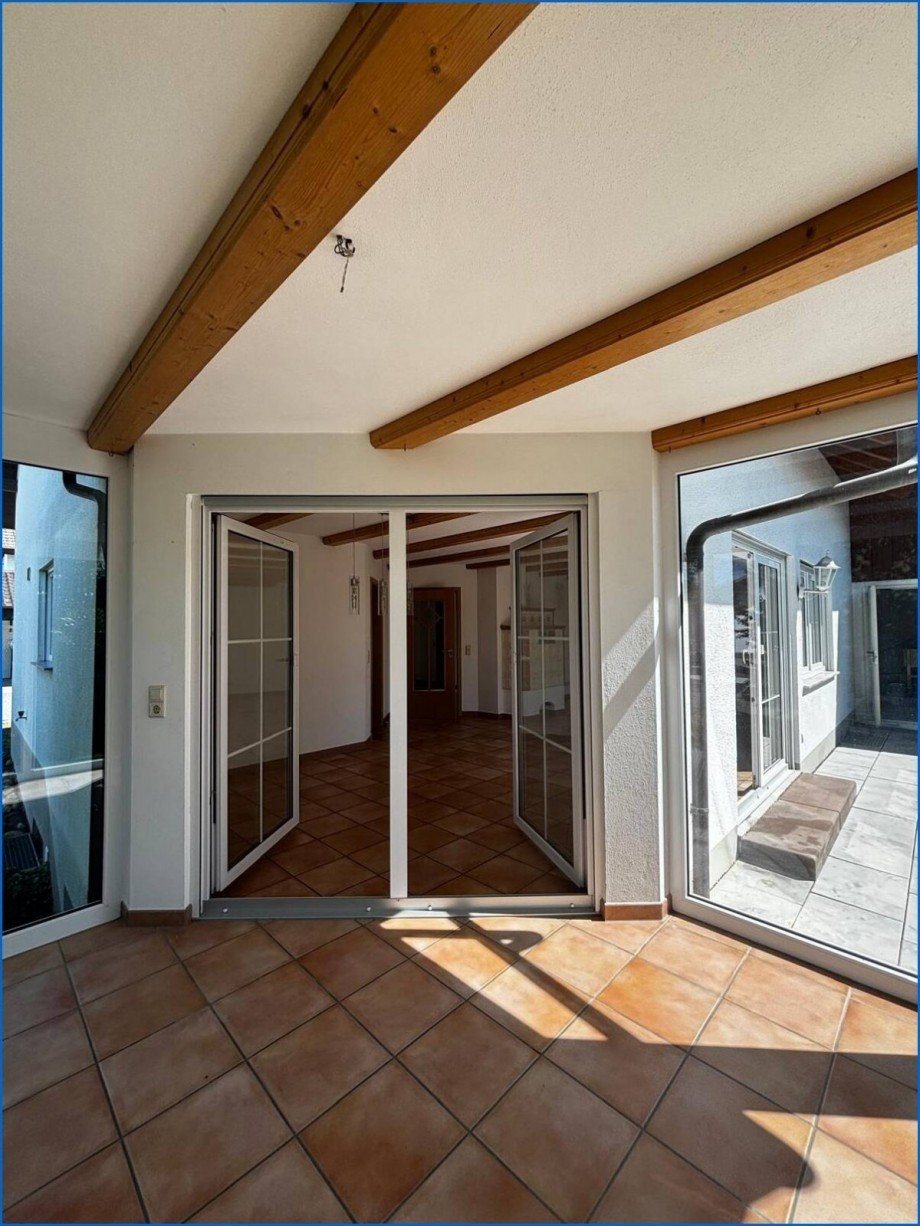Blick vom Wintergarten ins E�zimmer Einfamilienhaus Eigeltingen
