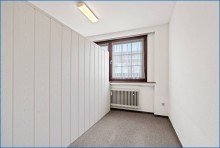 Kelleraum/ Praxis UG Modernes Zweifamilienhaus plus Gewerbeeinheit insgesamt ca. 243m� und gro�z�gigen Freifl�chen