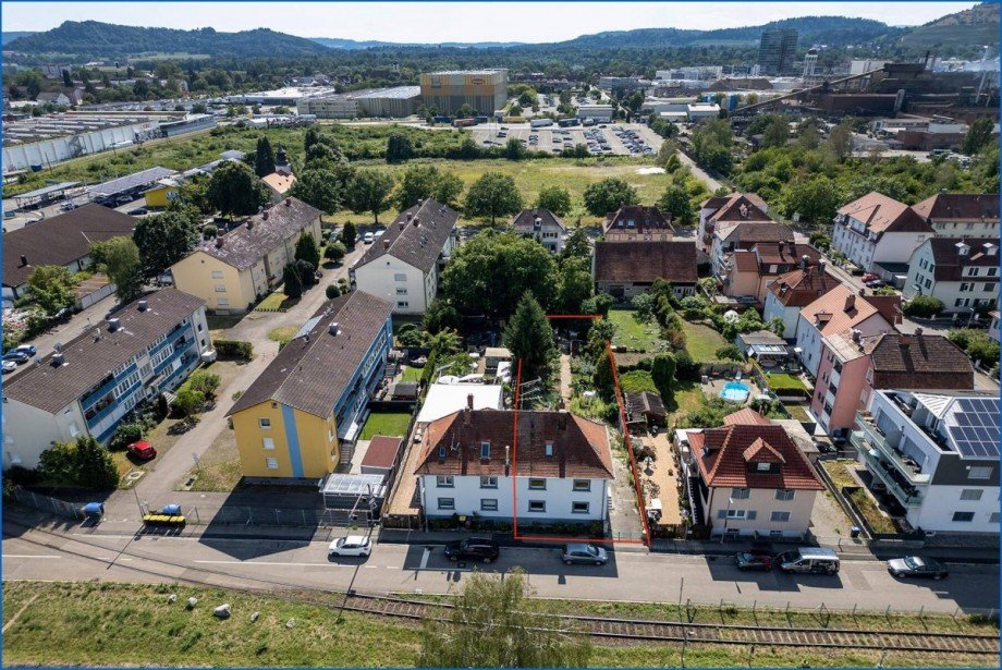 rechte DHH Mehrfamilienhaus Singen am Hohentwiel