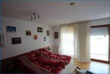 Schlafzi OG RZ-B�hringen: noch Vermietetes Reihenmittelhaus m. Carport, in ruhiger u. kinderfreundlicher Lage!