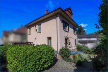Aussenansicht Bezugsfreies Zweifamilienhaus - Gestaltungsfreiraum in begehrter Lage von Singen am Hohentwiel