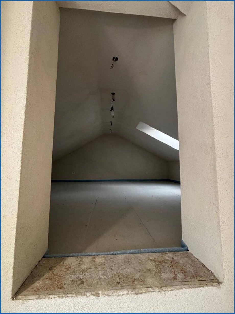 2. OG Speicher Etagenwohnung M�hlingen / Zoznegg
