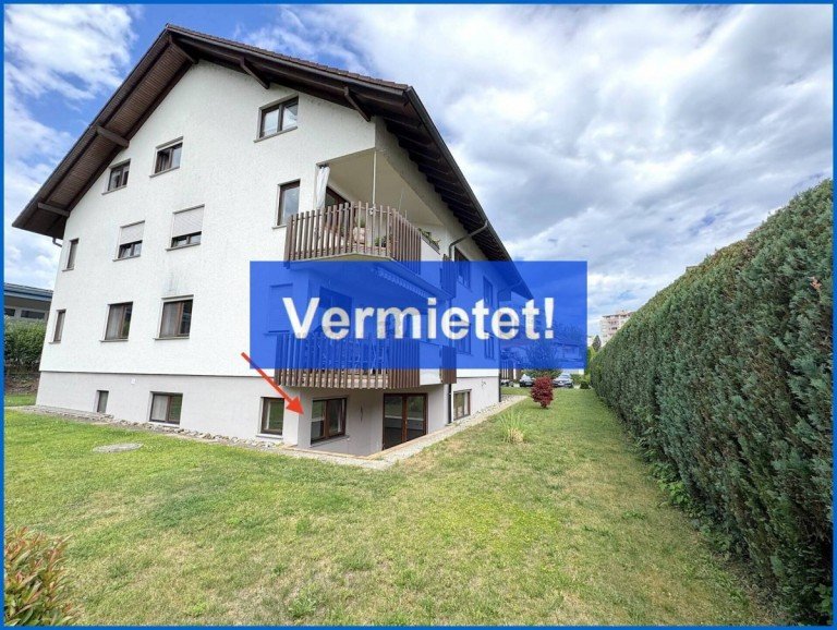 West-Ansicht Radolfzell am Bodensee Souterrainwohnung Ger�umige und gem�tliche 2,5 Zi.-Wohnung im Gartengeschoss mit Terrasse und PKW-Stellplatz!