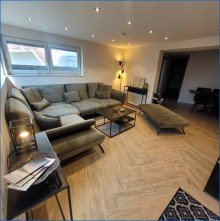 Wohnzimmer FEWO-Zulassung: 
Gro�z�gige 3,5 Zimmer EG-Wohnung mit Terrasse und Stellplatz - sehr hohe Rendite!